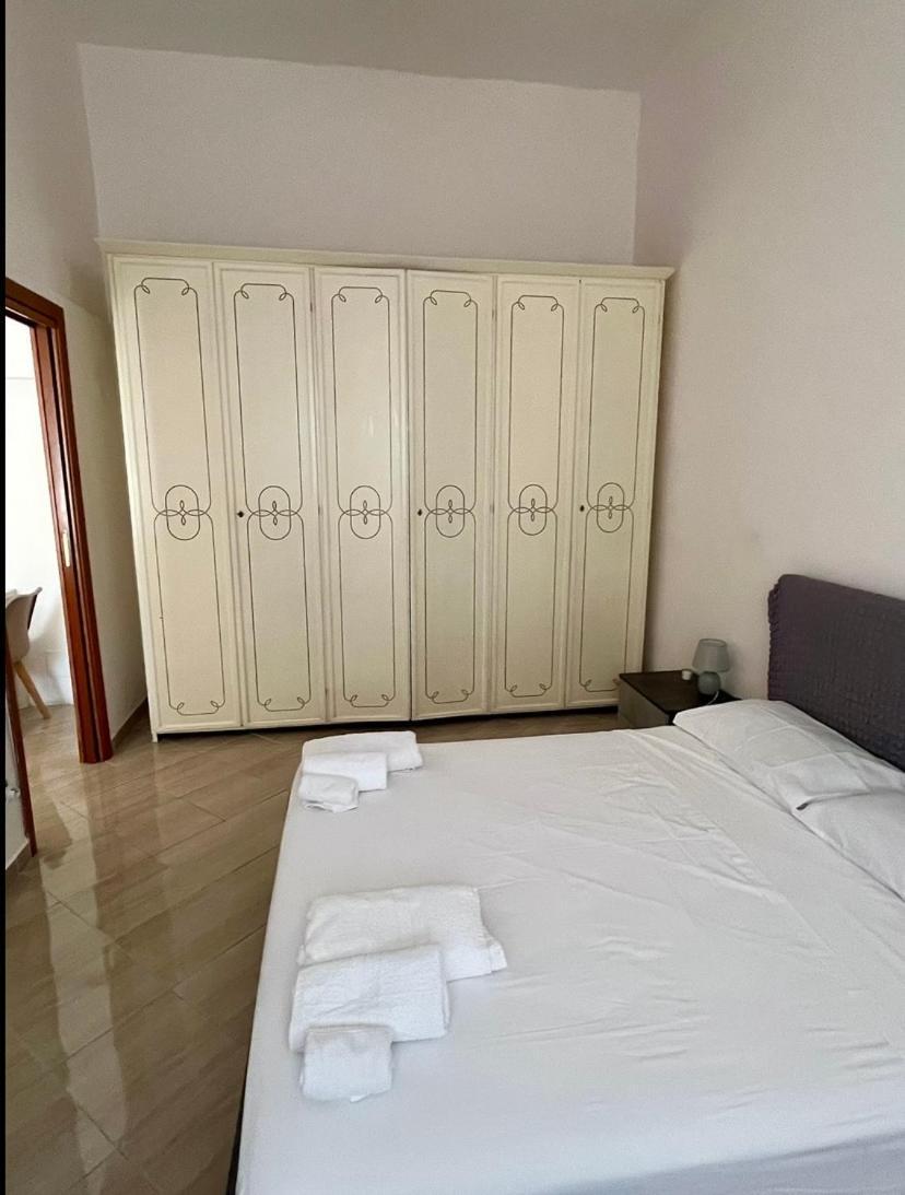 דירות Napoli Sunny Charme מראה חיצוני תמונה